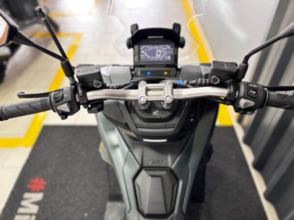 ADV 150 - Image 3