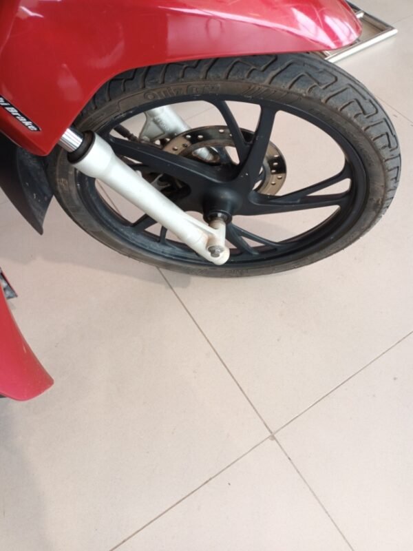 BIZ 125 - Image 4