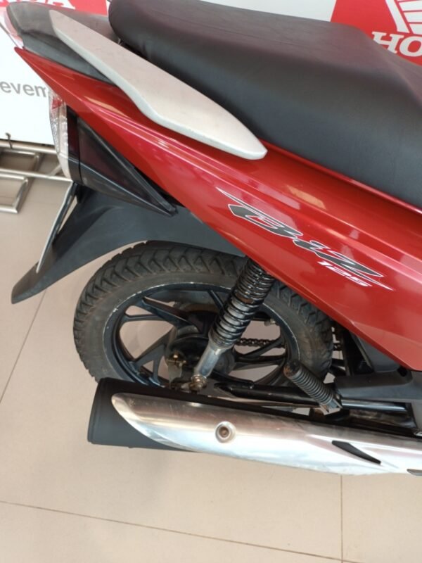 BIZ 125 - Image 2